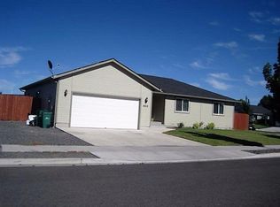 5615 Mickshelly Cir, Klamath Falls, OR 97603
