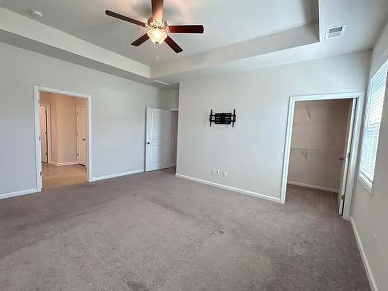 151 Falls Ridge Ln — Photo 3