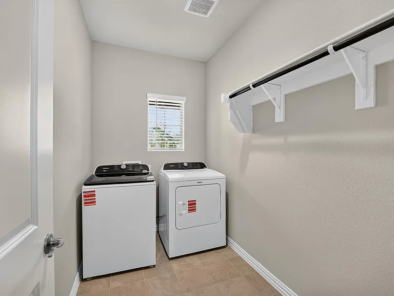 512 Dorothy Dr — Photo 16