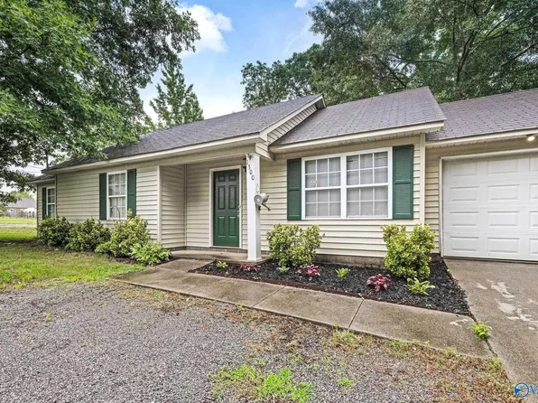 1300 Snowhill Ln NW, Hartselle, AL 35640