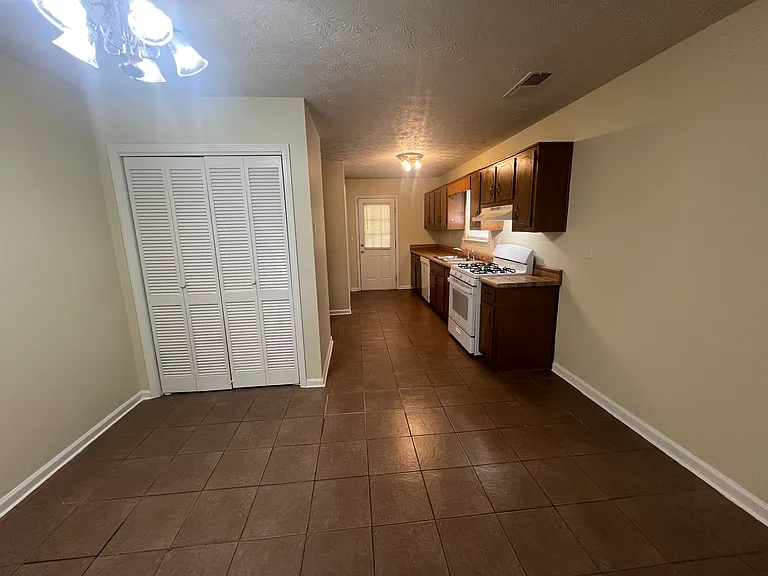 3065 Sarah Lou Dr — Photo 5