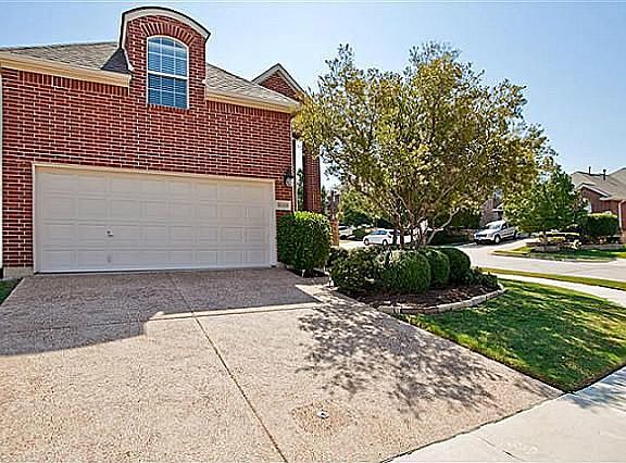 2nd image of 8110 Cherry Laurel Ln
