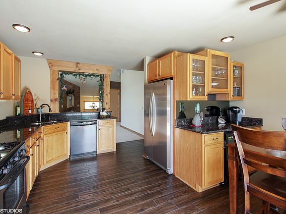 4th image of 4706 Riverwalk Dr #0