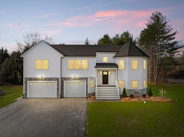 120 South St E, Raynham, MA 02767