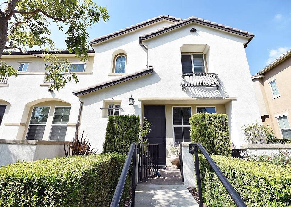 1st image of 15723 Parkhouse Dr Unit 70