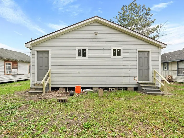 5005 New Orleans St #B — Photo 11