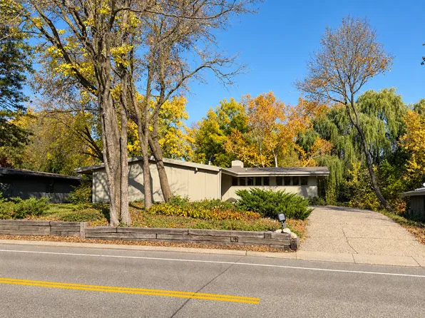 5832 Olinger Blvd, Edina, MN 55436