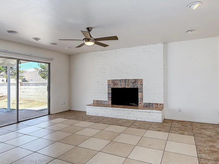 1702 E El Parque Dr — Photo 9
