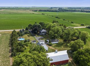 2522 E Pleasant Grove Rd, Oregon, IL 61061