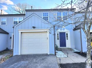 82 Monmouth Dr, Cranberry Township, PA 16066