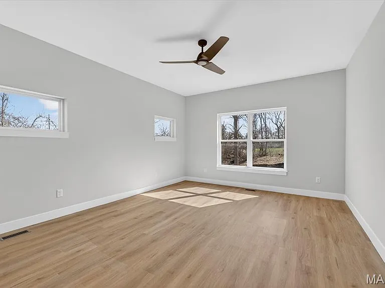 15308 Batesville Ct — Photo 9