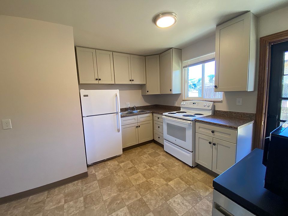 1st image of 16967 W 8th Pl