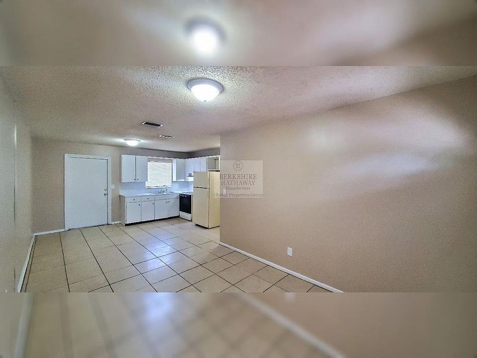 1st image of 199 NW 9th Ave APT 10