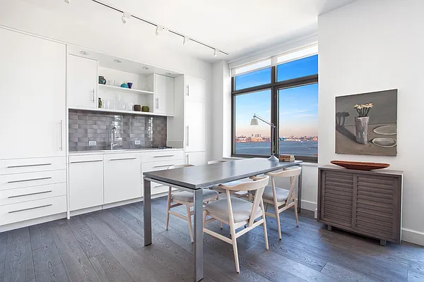 Rented by Platinvm Property Group New York | media 19