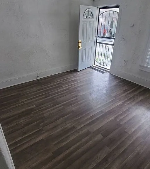 1375 E 89th St — Photo 30