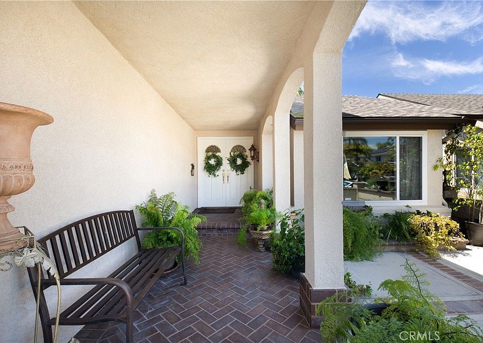 2810 S Diamond St, Santa Ana, CA 92704 | Zillow