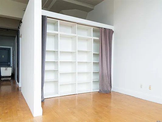 Rented by Compass | media 31