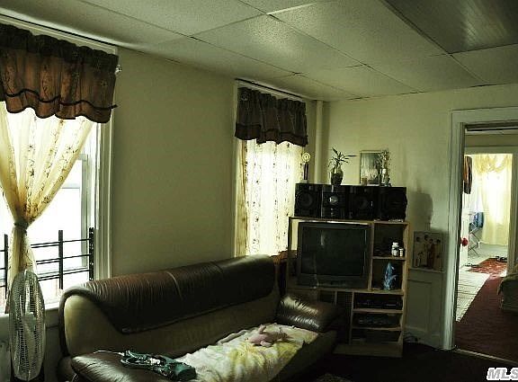 3rd image of 10754 114th St
