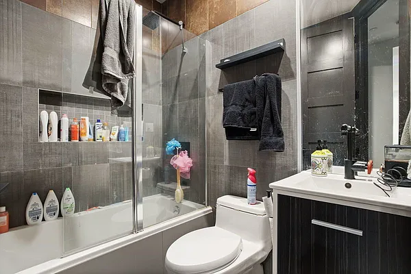 Rented by Oxford Property Group | media 17