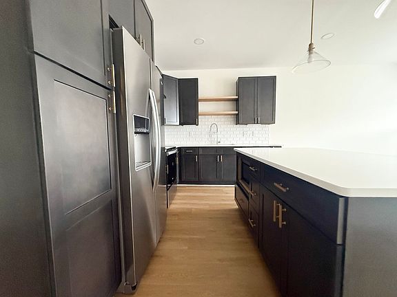 5th image of 1353 Belfair St
