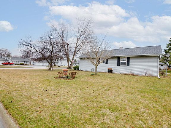 4th image of 4006 Mackinac Dr