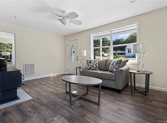 4th image of 137 Marwood Dr #C
