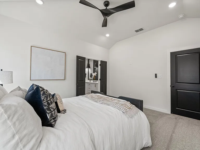 14408 Kenosha Dr — Photo 6