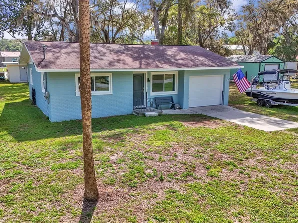 17 Magnolia Ave, Yankeetown, FL 34498