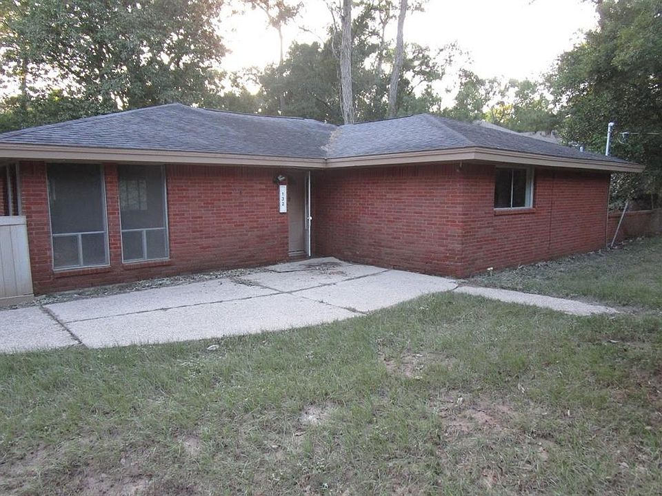 1st image of 132 N White Oak Dr