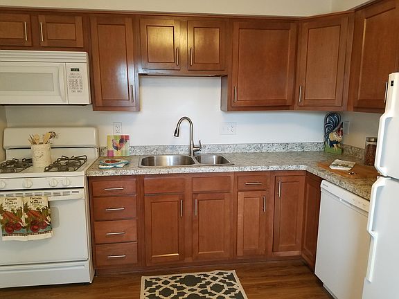 2nd image of 50 School St APT 19