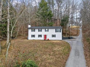 790 Sulphur Springs Rd, Clinton, TN 37716