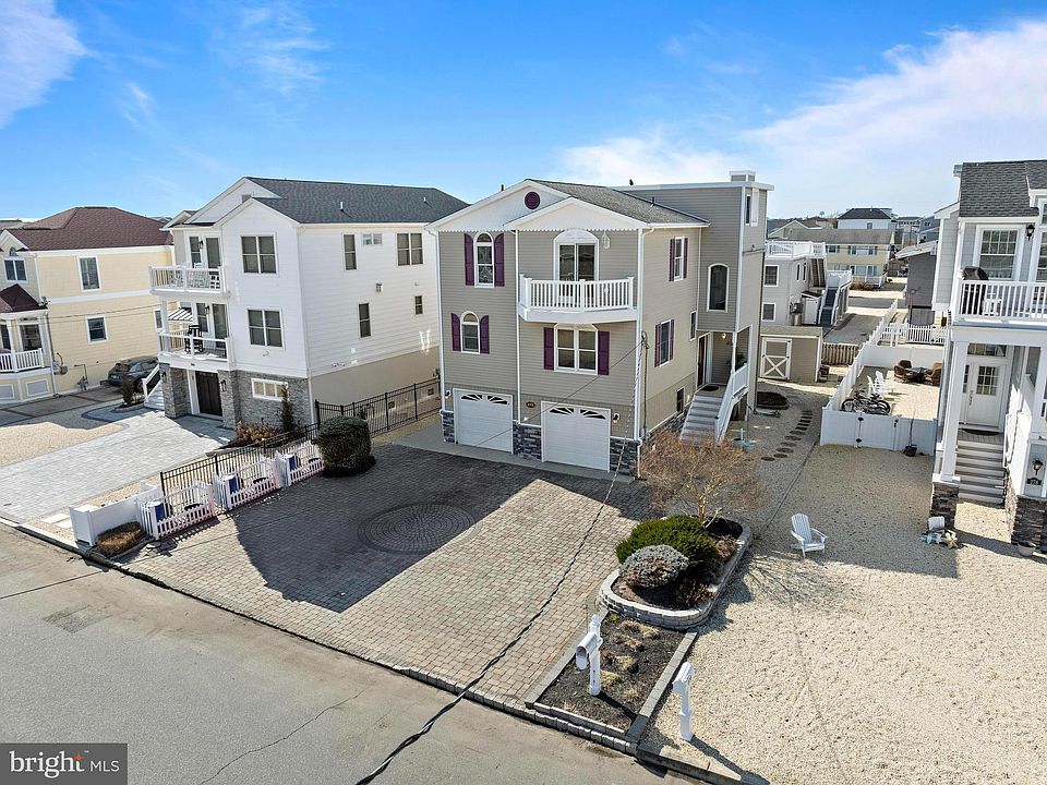 272 N 9th St, Surf City, NJ 08008 | Zillow