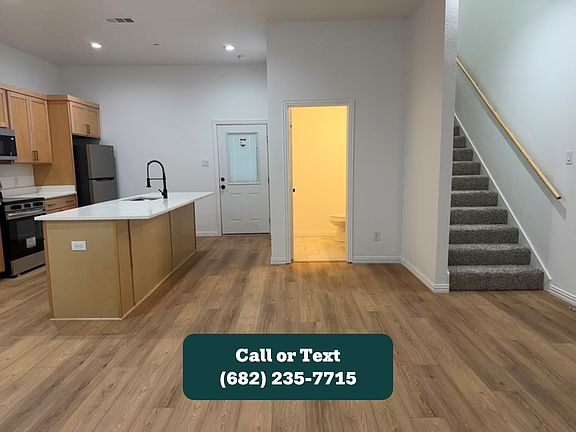 3rd image of 6800 Oak Crest Dr W APT 4