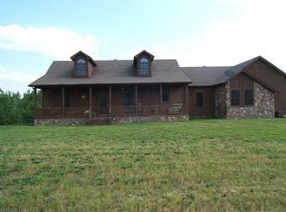 3925 Ronnie Lake Rd, Utica, KY 42376