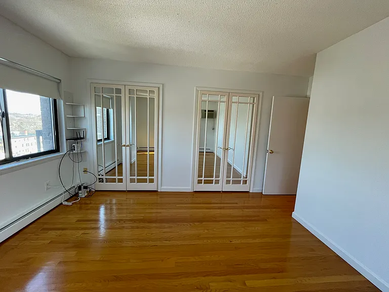 10 Williams St #75 — Photo 9