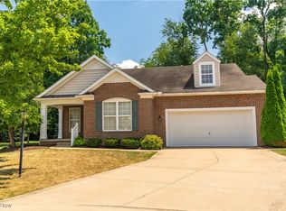 6464 Harness Cir NE, Canton, OH 44721