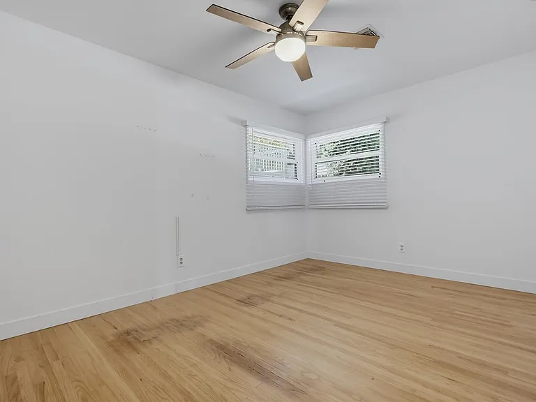 4776 Garfield St — Photo 25