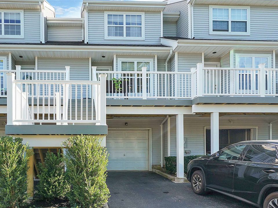 1st image of 136 Windward Dr #136