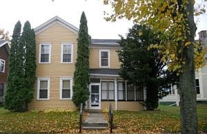 1st image of 921 Saint Clair Ave