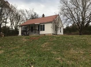 135 White Oak Rd, Boones Mill, VA 24065