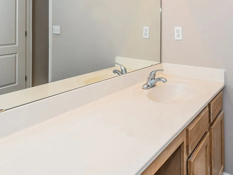 948 Collinswood Dr — Photo 13