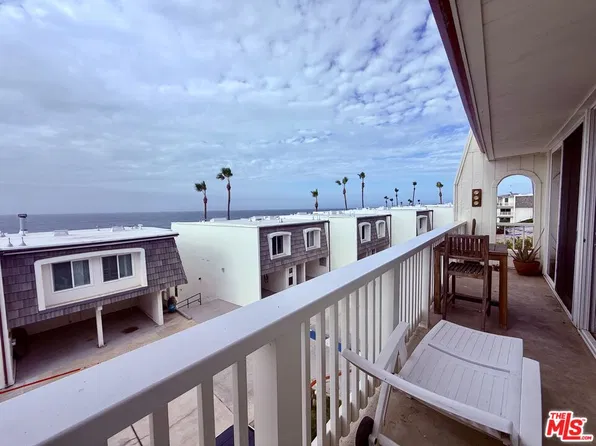 11934 E Whalers Ln, Malibu, CA 90265