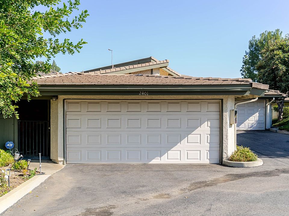 1st image of 2401 E Greenview Dr
