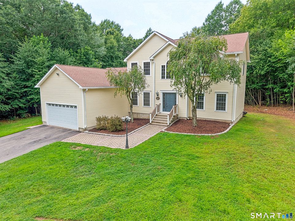 1st image of 271 Forsyth Road