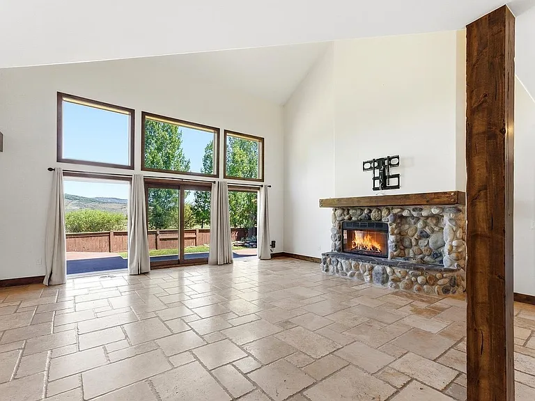 1422 Cutter Ln — Photo 8