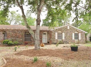 1285 Greenbrier Blvd, Pensacola, FL 32514