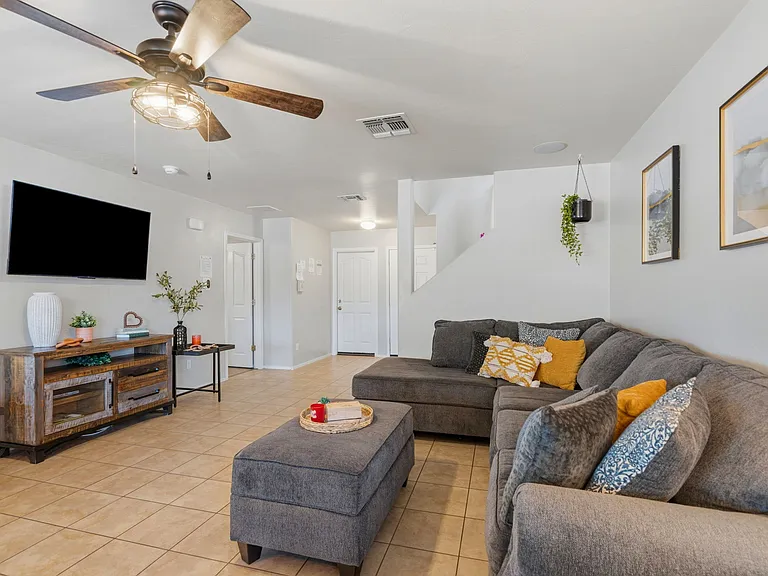 458 W Cedar Chase Dr — Photo 17