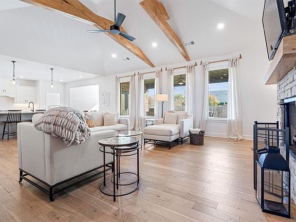 3rd image of 4303 SW Wheatgrass Blvd