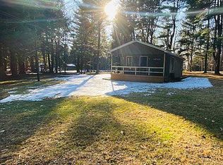 562 Snowflake Ln, Clarington, PA 15828
