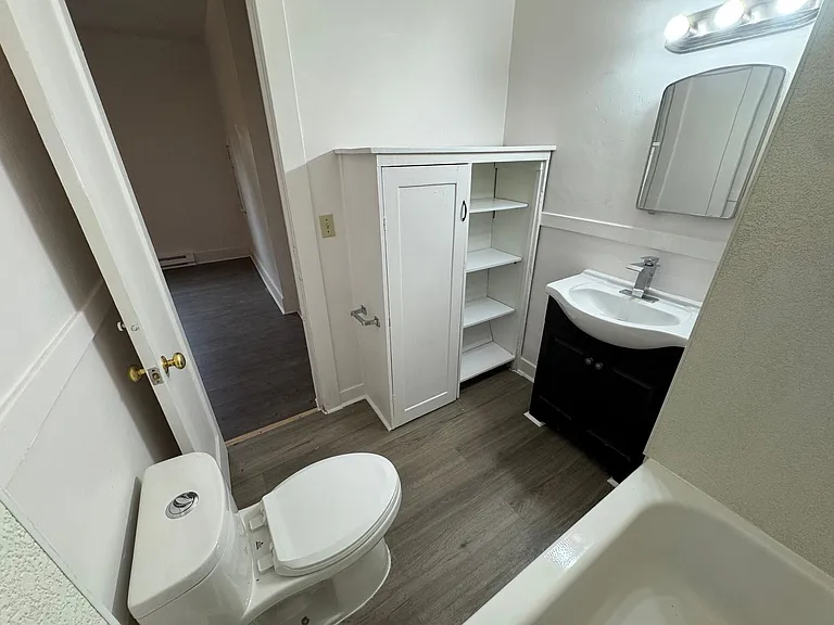 1411 W 9th Ave #C — Photo 11